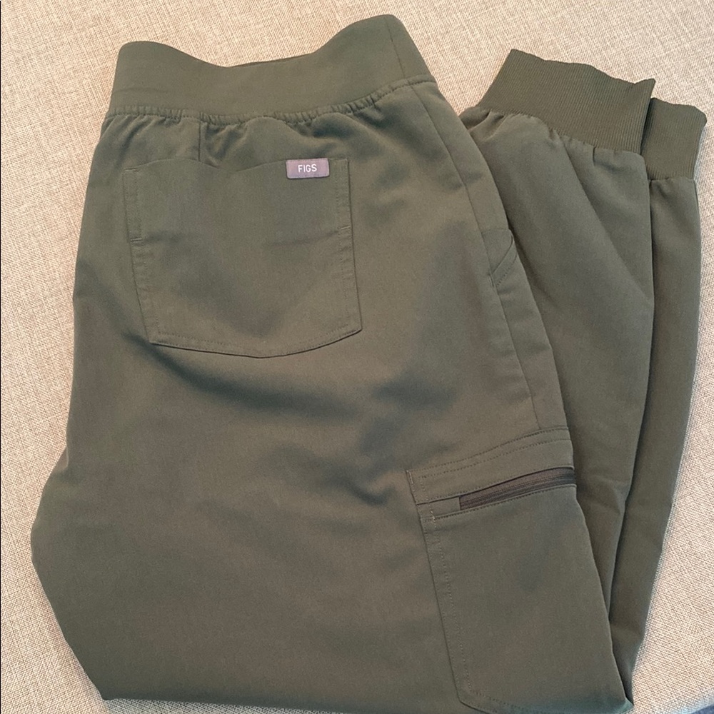 Figs Moss Zamora Jogger Size Large Petite EUC